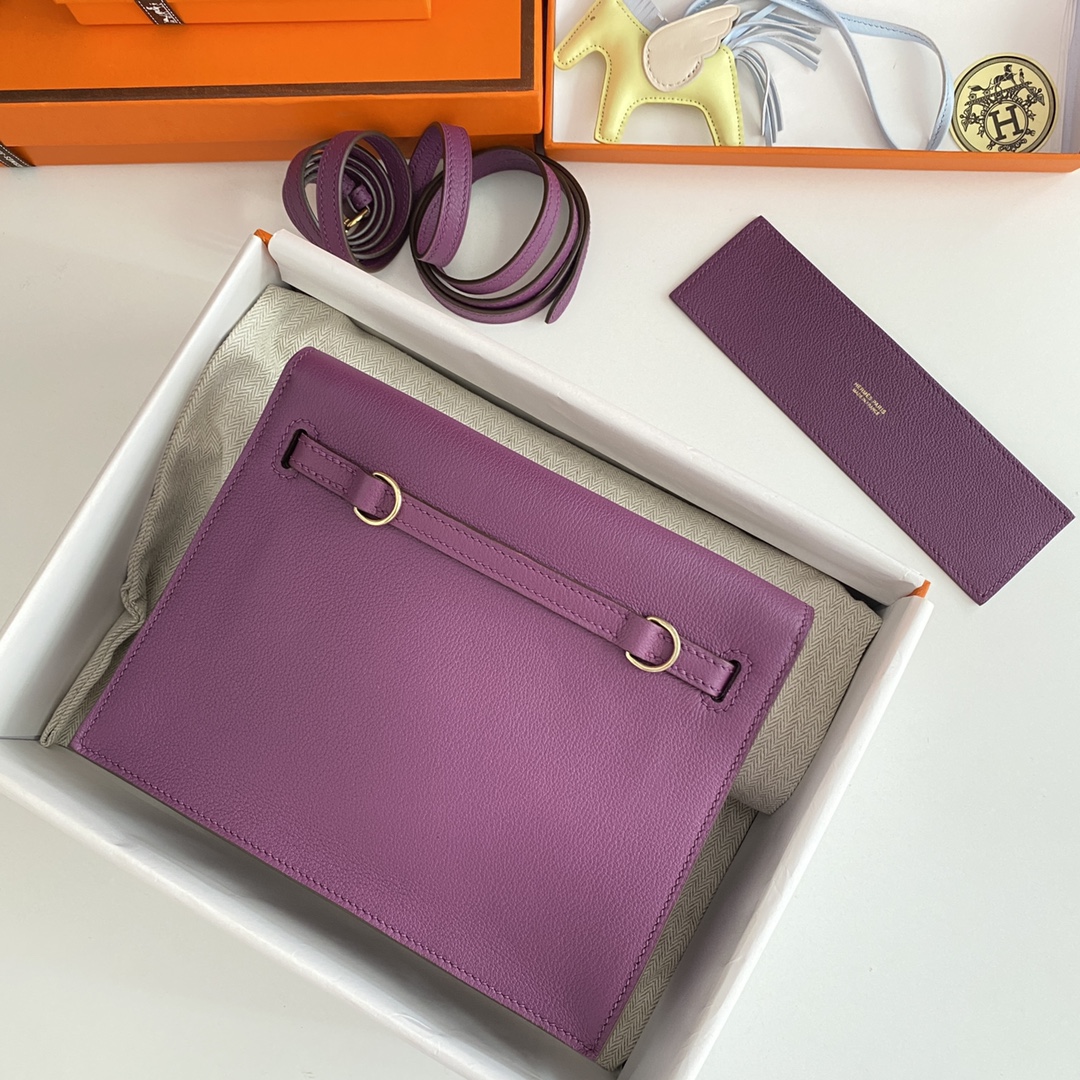 Hermes Kelly Danse Evercolor Bag In Purple Color